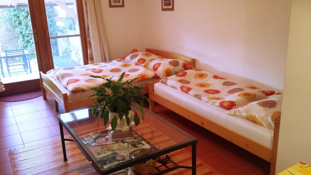 Virag Apartmanhaz Sopron Luaran gambar