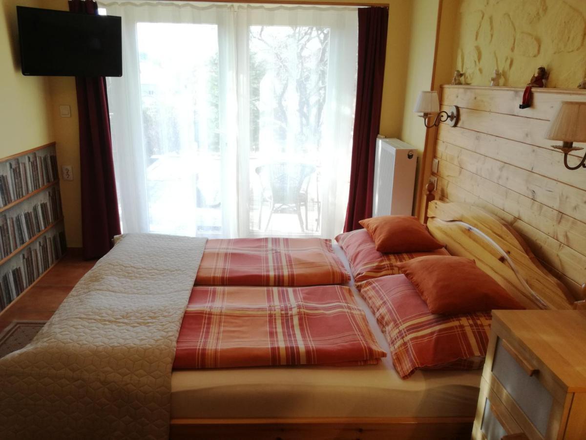Virag Apartmanhaz Sopron Luaran gambar
